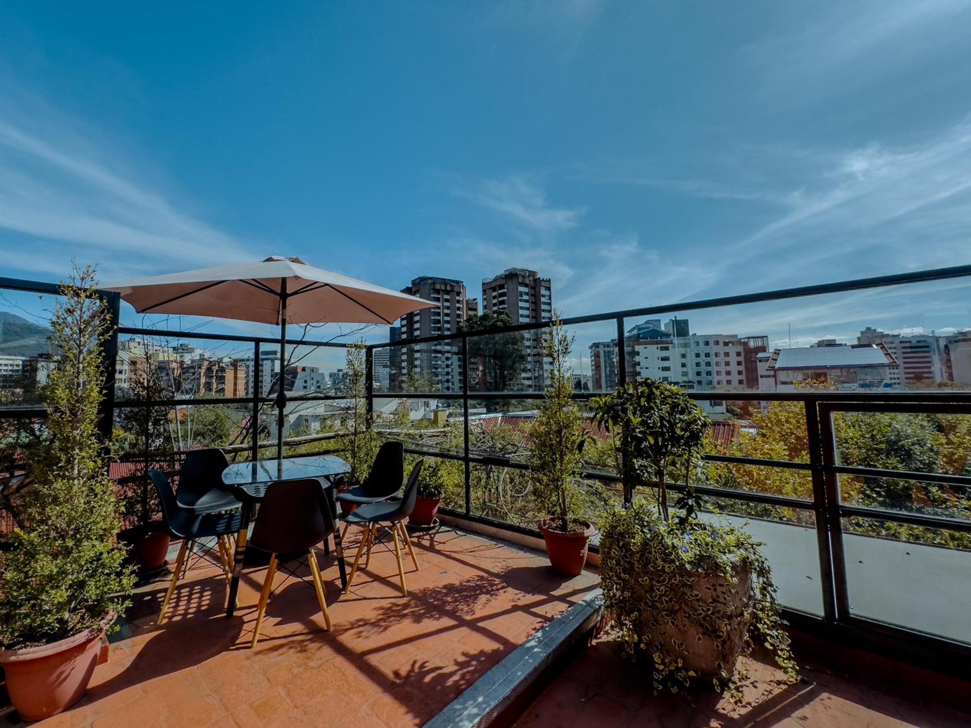 Dolce Lobo Boutique Stay Quito Exterior photo